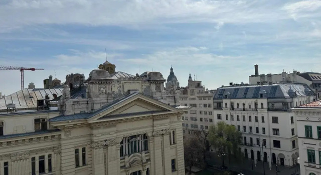 Апартаменты Rooftop Coffee by Parliament