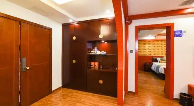 Люкс Luxury Guanshan Garden Ancient Chinese Holiday Inn Zhangjiajie National Forest Park Branch
