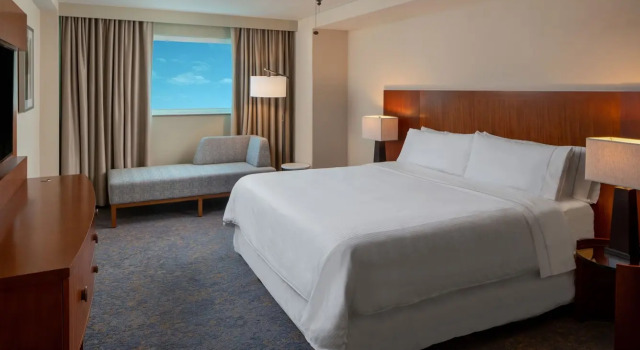 Люкс Hospitality с 2 комнатами The Westin Houston, Memorial City
