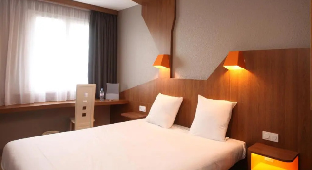 Двухместный номер Standard ibis Styles Gien
