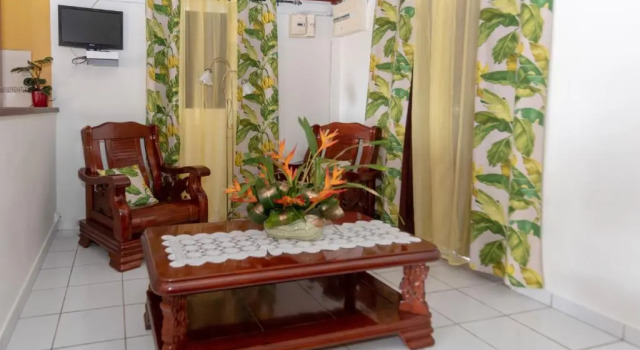 Gîte Poz Kreyol, Prenota Hotel Port-Louis Grande-Terre