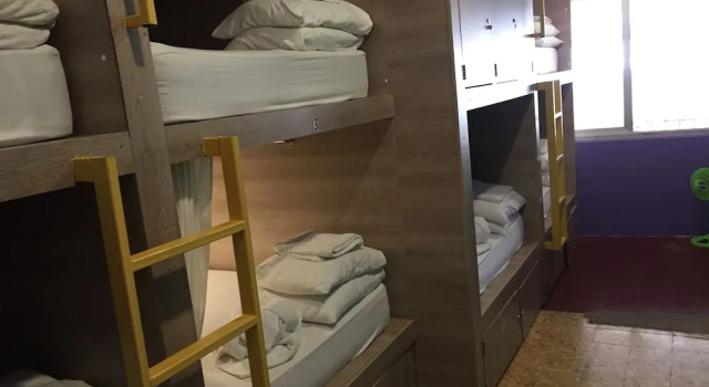 Кровать в общем номере Hostel the pod 33