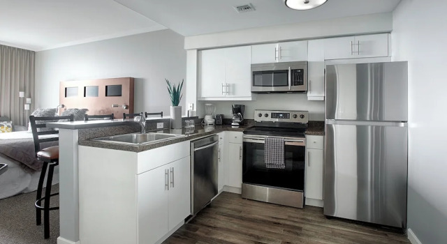 Двухместная студия Deluxe с видом на залив Private Residences at Hotel Arya by SoFLA Vacations
