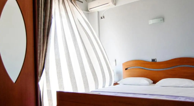 Dhima Hotel, Varaa Hotelli Himare Vlorë County