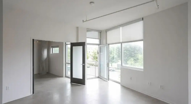 Unfurnished Condo | Amazing Layout with Balcony and In-building Storage Unit