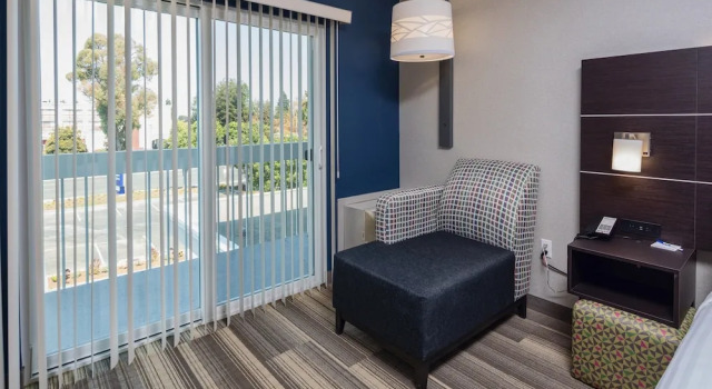 Двухместный номер Standard с балконом Holiday Inn Express - Sunnyvale - Silicon Valley by IHG