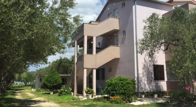 Apartments Maslina