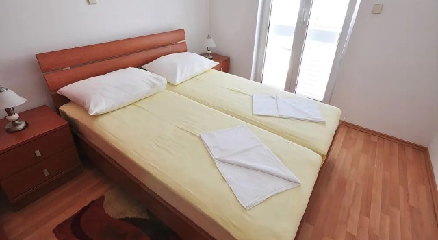 Apartments Villa Perla, Забронировать Апартаменты/квартира Отели Дубровника с парковкой, рядом с Пляж Корал, Парковка