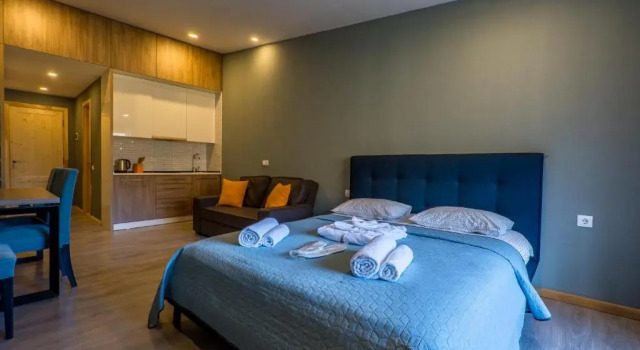 Valley hotel room 504