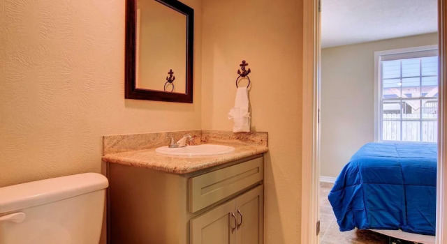 Royal Palm Retreat - 4 Br Home