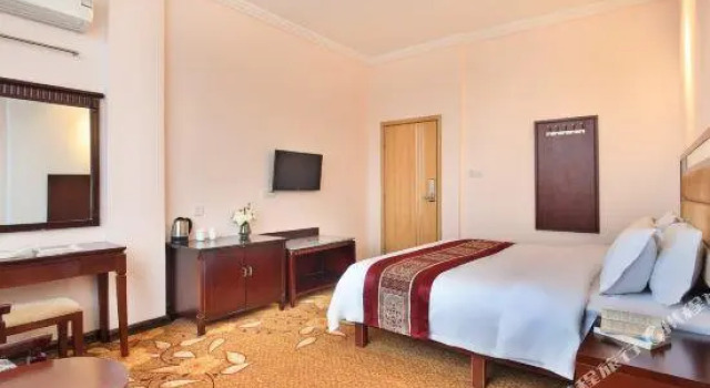 Honghai Hotel (Guilin Railway Station Vientiane City Shop), Забронировать Отель Гуйлинь Гуанси-Чжуанский автономный район, рядом с Guilin Liu San Jie Landscape Park