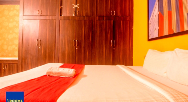 iROOMZ HOTEL PEACEFUL STAY VILLA