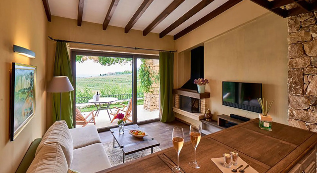 Вилла AYA Estate Relais & Chateaux