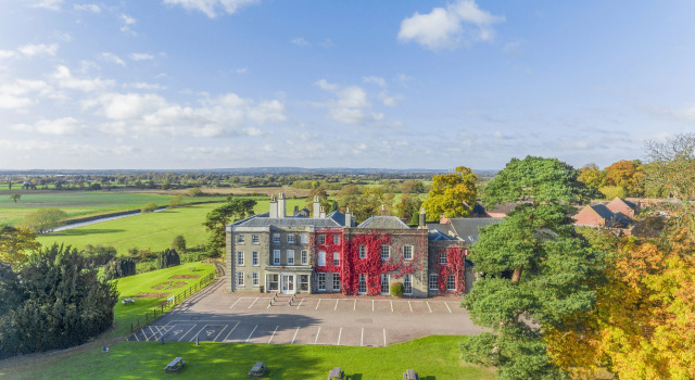 Апартаменты Wychnor Park Country Club