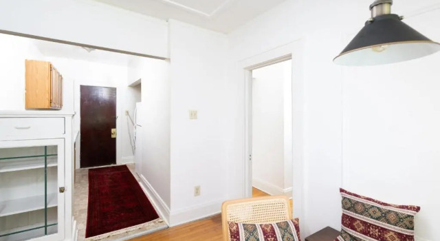 Flexhome East Side Vintage 1BR B4