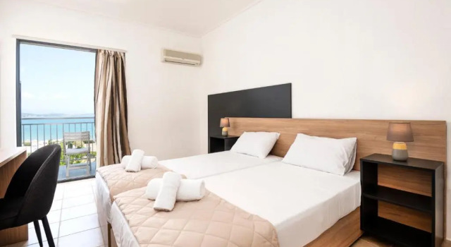 Двухместный номер с видом на море Galaxy Hotel