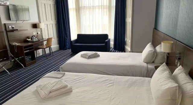 Piries Hotel