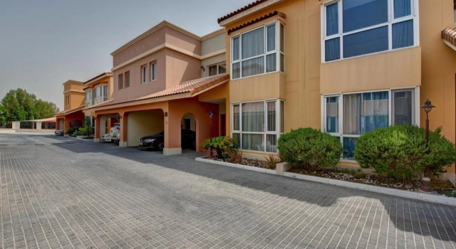 Barsha Gardens By J5 Holiday Homes, Забронировать Отель Дубай Эмират Дубай, рядом с Al Barsha Mall