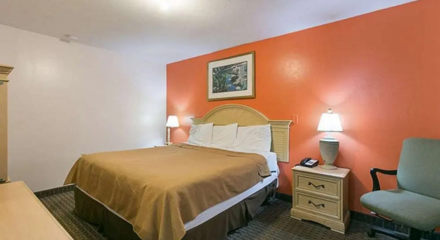 Номер Standard Hilcrest Inn & Suites