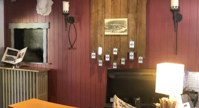 Hôtel les Boucles de Meuse, Забронировать Отель Монтерме Ardennes