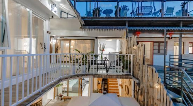 Dali Lingdaojiu Homestay (Dali Ancient Town Branch), Забронировать Отель Отели Старого города Дали - Юньнань с парковкой, рядом с Jiang Gong Ci, Парковка