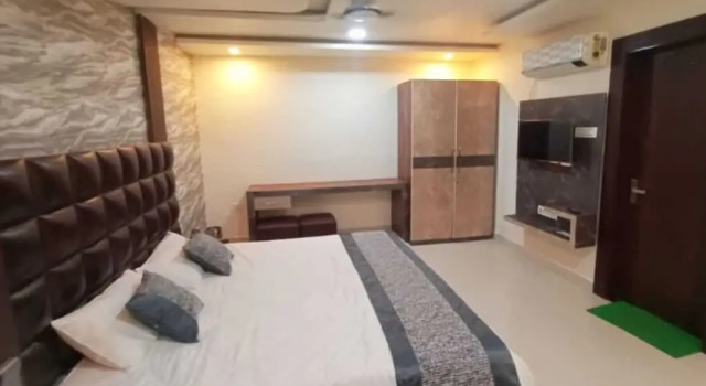 Номер Royal Goroomgo Naman Hotel and Banquet Kanpur
