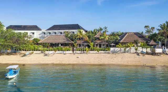 Вилла с 5 комнатами с балконом Villa Cemara