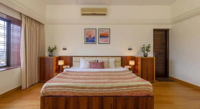 StayVistas V Square - Enjoy a pool and indoor games for a leisurely stay, Забронировать Отель Хандала Лонавала