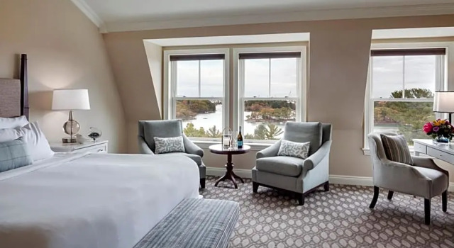Номер Standard с видом на гавань Wentworth by the Sea, A Marriott Hotel
