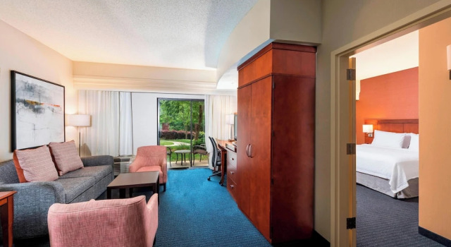 Люкс Courtyard by Marriott Atlanta Buford Mall of Georgia