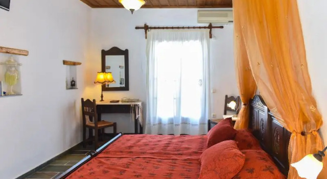 Двухместный номер Standard с балконом Sifnaika Konakia ~ Armada Residence