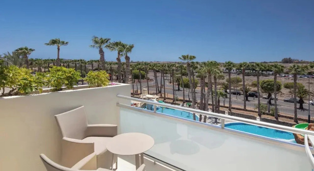 Семейный номер Superior с балконом Maspalomas Princess