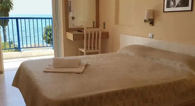 Двухместный номер Standard с балконом и с видом на море Hotel Golden Sun
