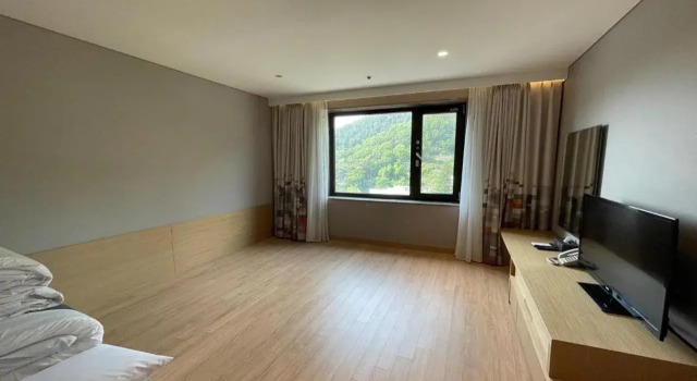Mudeungpark Hotel