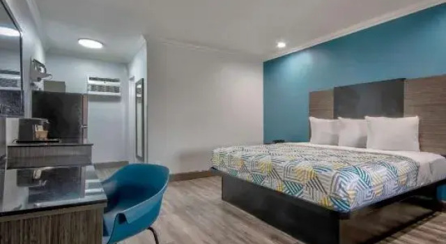 Люкс Studio 6 Suites San Bernardino, CA