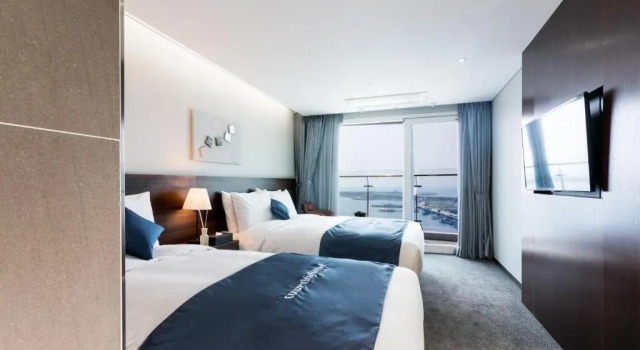 Семейный номер Standard с видом на море CO-OP City Hotel Harborview