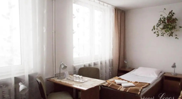 Трёхместный номер Standard Hotel Logos