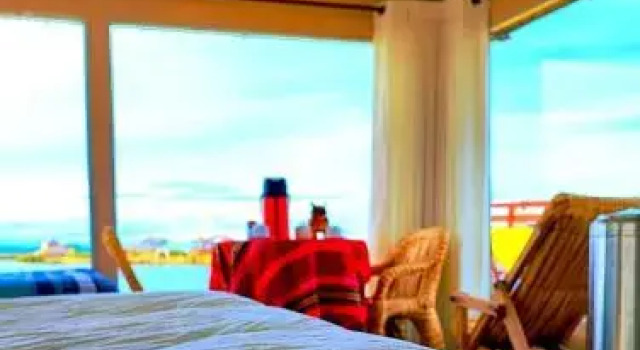Uros Maya Lodge