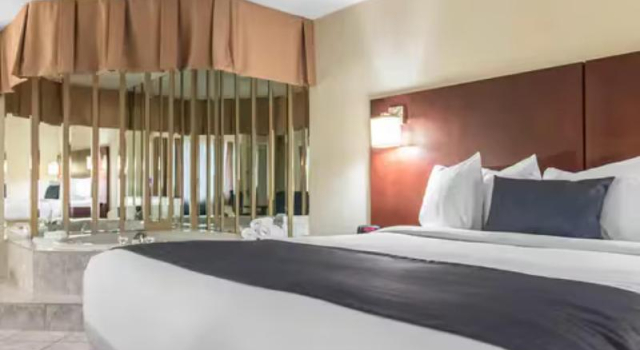 Люкс Quality Inn Mont-Laurier