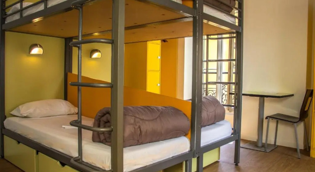 Кровать в общем номере (женский номер) Auberge de Jeunesse HI Nice Les Camélias