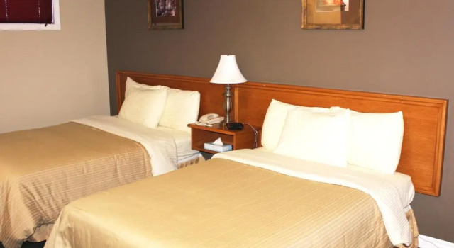 Camera quadrupla Standard Sunset Inn