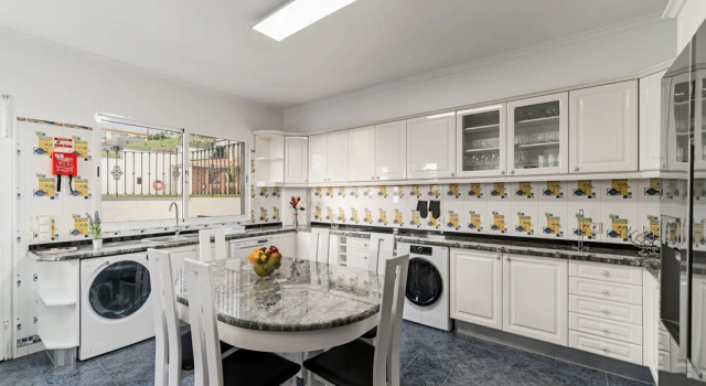 Вилла Exquisite Madeira Villa Villa Funchal Belair 4 Bedroom Panoramic Sea View