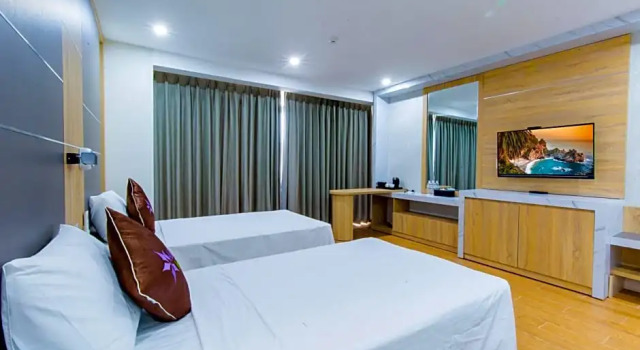 Трёхместный номер Standard с балконом Sakura Hotel
