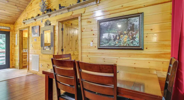 2 Mi to Dtwn Gatlinburg: 'crescent Claw Cabin!'