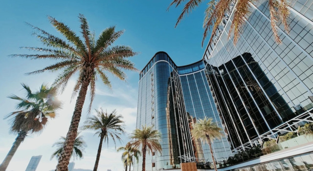 YOHO Treasure Island Hotel