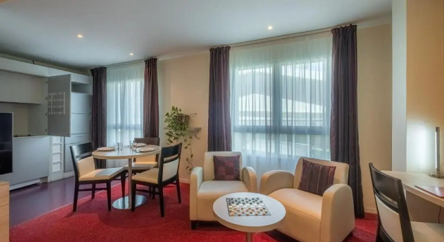 Студия The Originals City, Hôtel Les Thermes de lAvenue, Dax