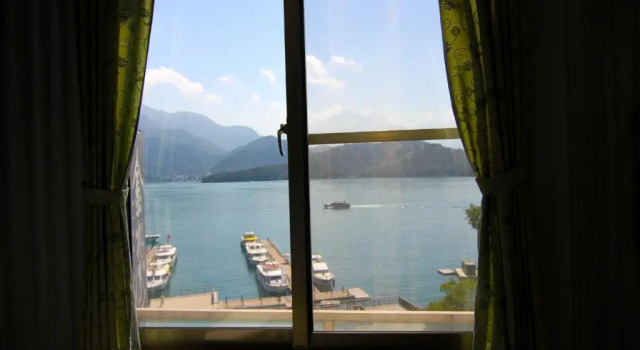Двухместный номер Standard с видом на озеро Sun Moon Lake Loft Inn