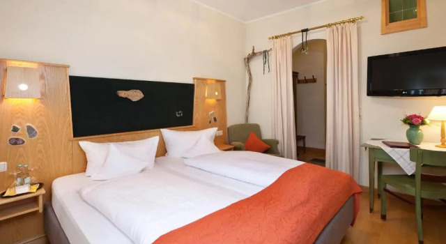 Standaard Tweepersoonskamer Hotel Hirsch