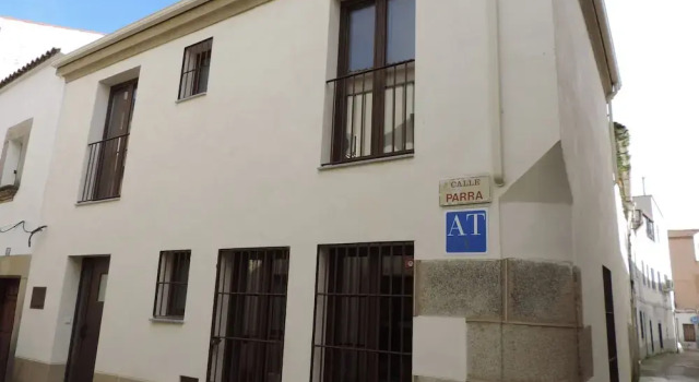 Cuadrina Barbancho in Casar de Cáceres, Prenota Appartamento Hotel a Estremadura con parcheggio, Parcheggio
