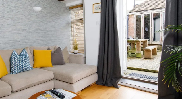 Коттедж Charming 3bd Townhouse Right in the City Centre